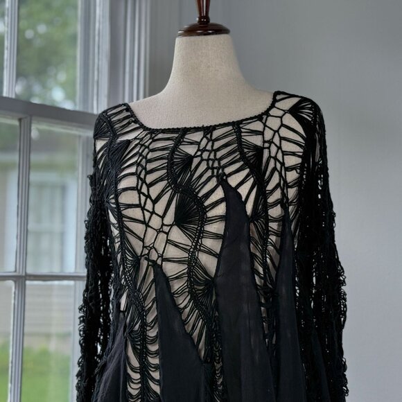 SOLD Sioni Black Sweater Open Knit Medium Large Handkerchief Hem Witchy Goth - Picture 3 of 10